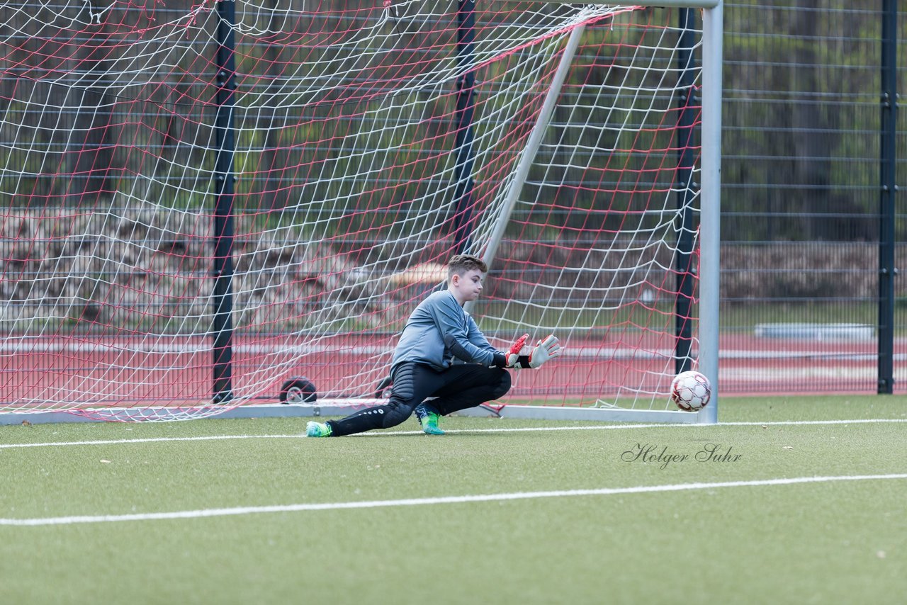 Bild 97 - mCJ Walddoerfer 2 - Farmsen 2 : Ergebnis: 3:1